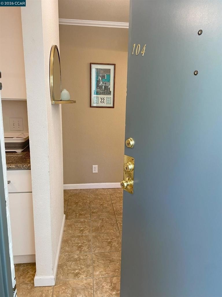 155 Pearl St - Photo 2