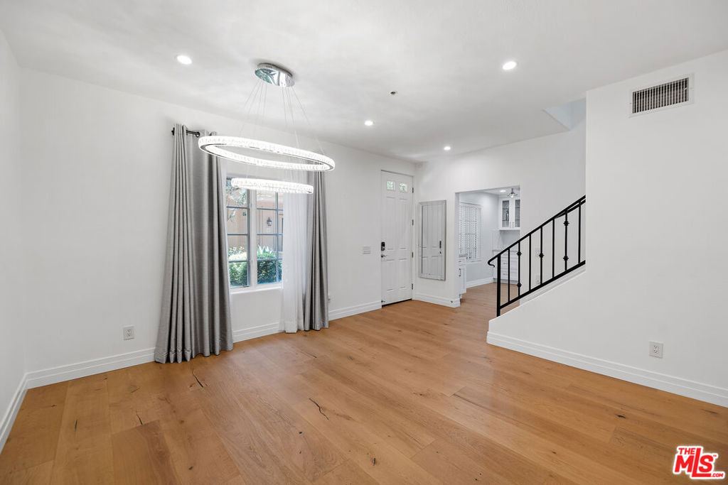 851 N San Vicente Boulevard - Photo 7