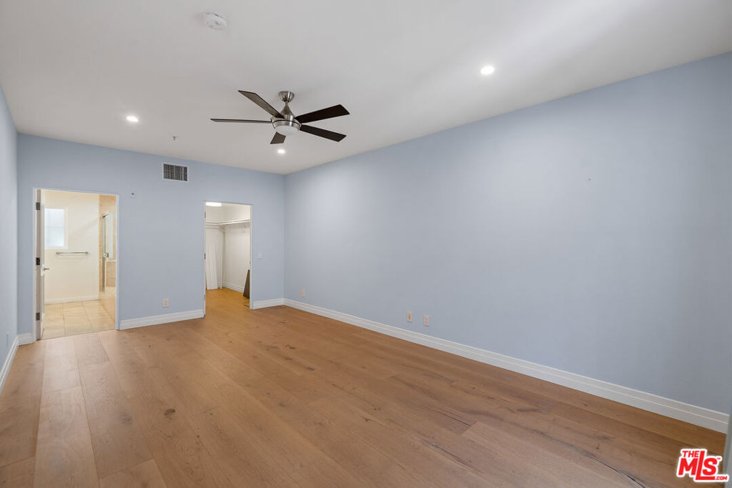 851 N San Vicente Boulevard - Photo 13