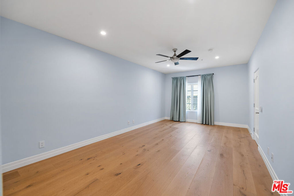851 N San Vicente Boulevard - Photo 14