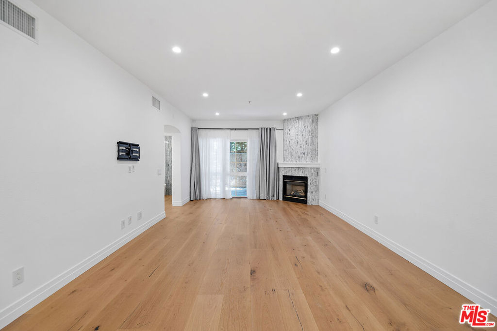 851 N San Vicente Boulevard - Photo 5