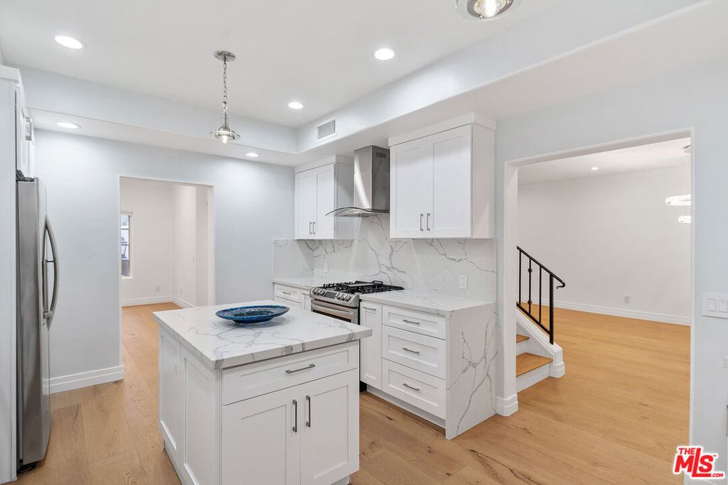 851 N San Vicente Boulevard - Photo 1