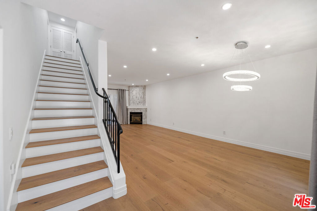 851 N San Vicente Boulevard - Photo 12