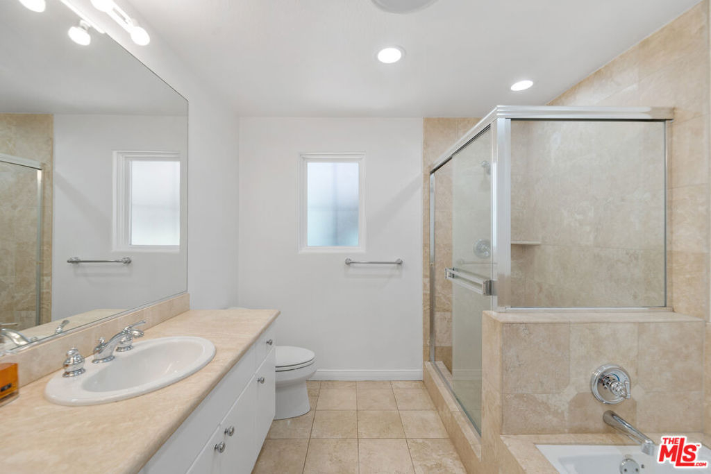 851 N San Vicente Boulevard - Photo 15