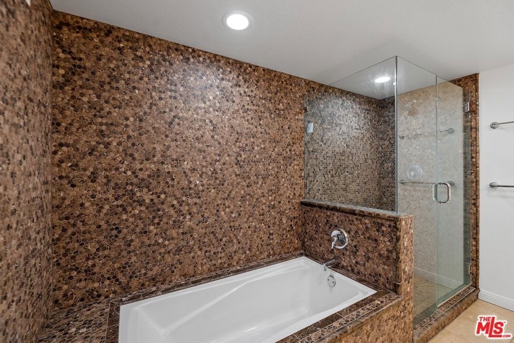 851 N San Vicente Boulevard - Photo 20