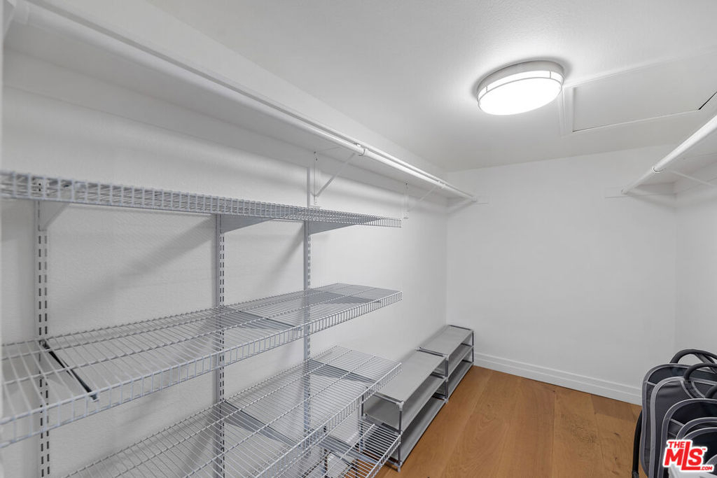 851 N San Vicente Boulevard - Photo 22