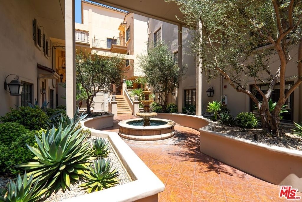 851 N San Vicente Boulevard - Photo 24