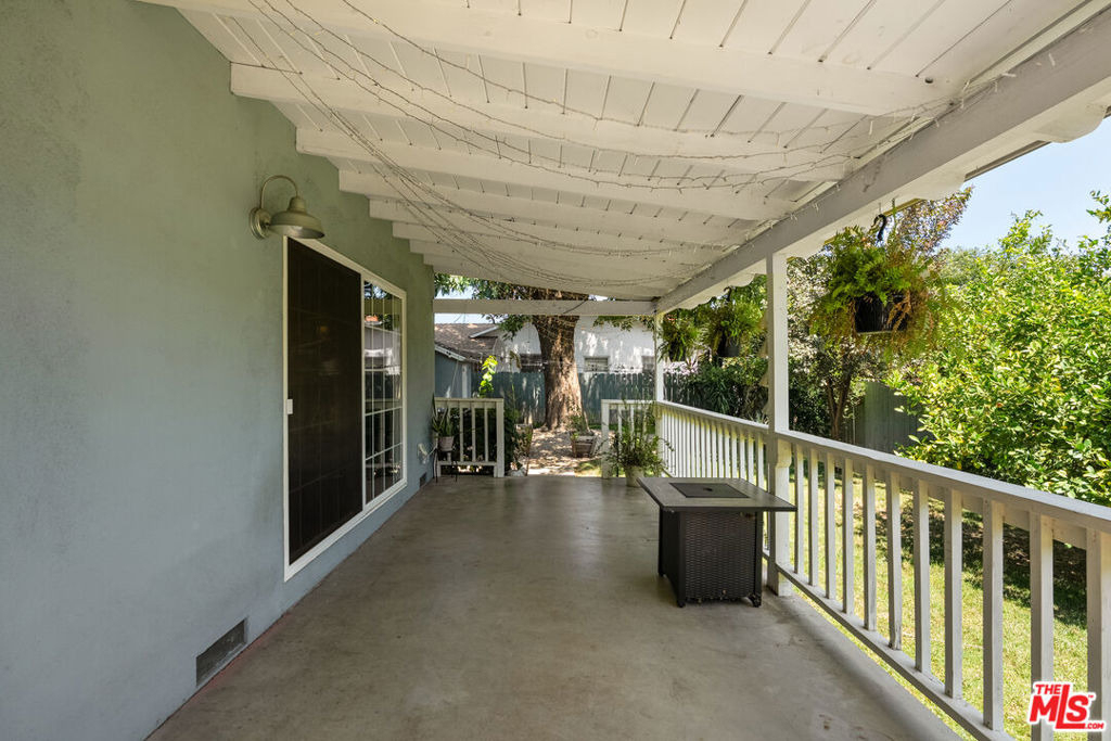 25202 Atwood Boulevard - Photo 15