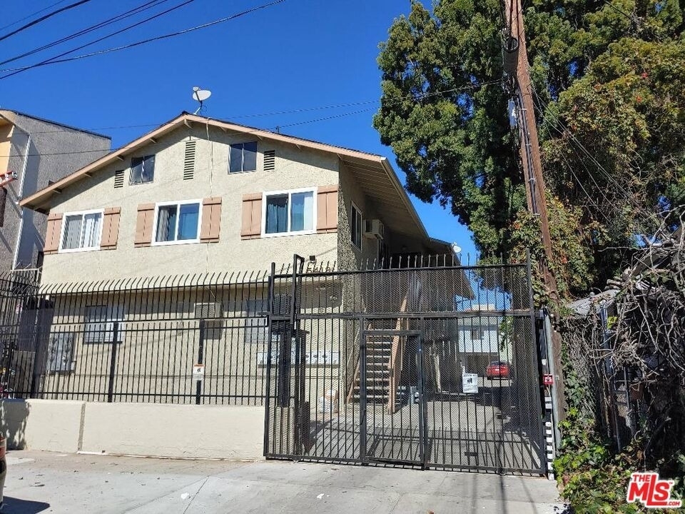 5419 Harold Way - Photo 37