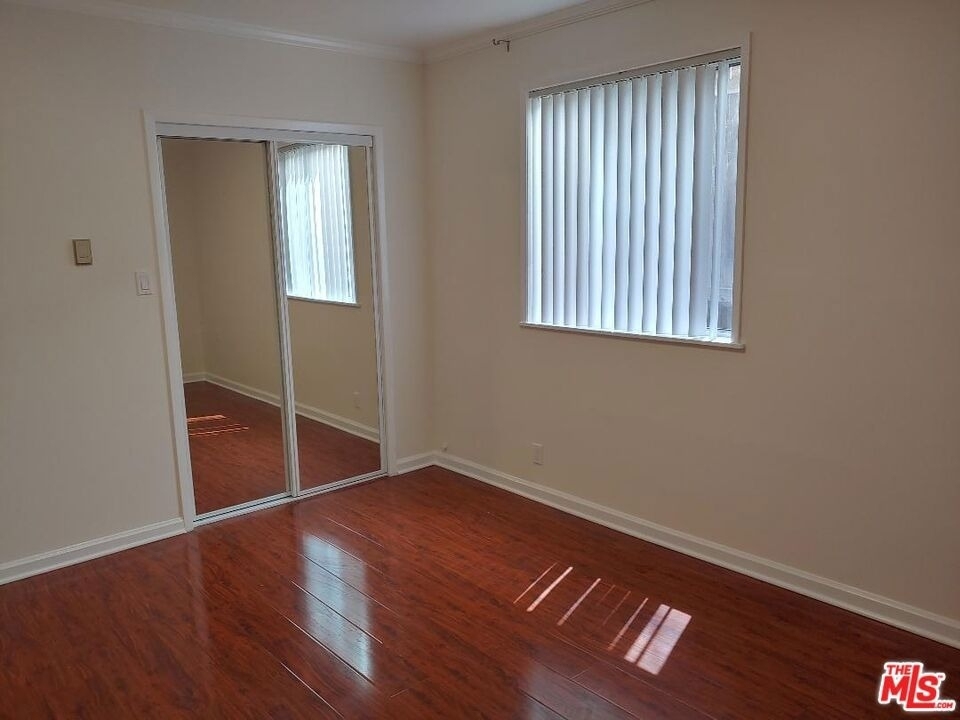 5419 Harold Way - Photo 9