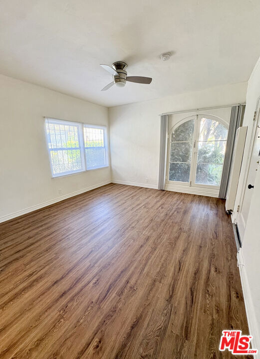 439 N Van Ness Avenue - Photo 1