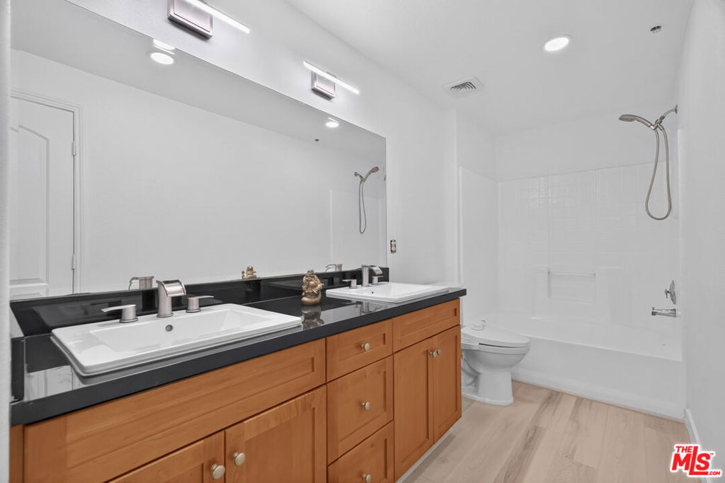 360 W Avenue 26 - Photo 30