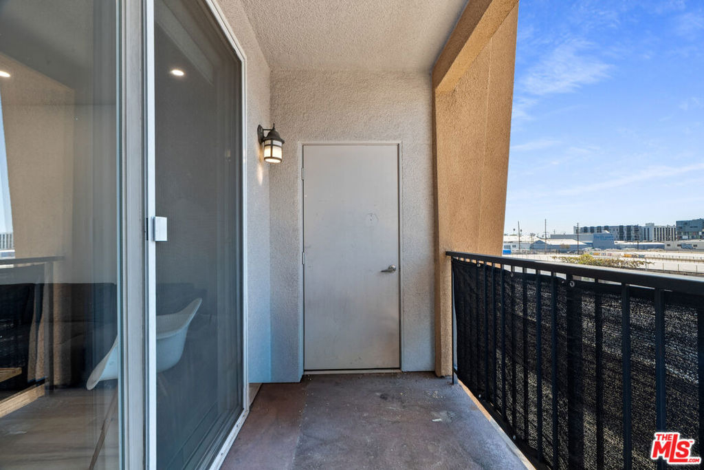 360 W Avenue 26 - Photo 35