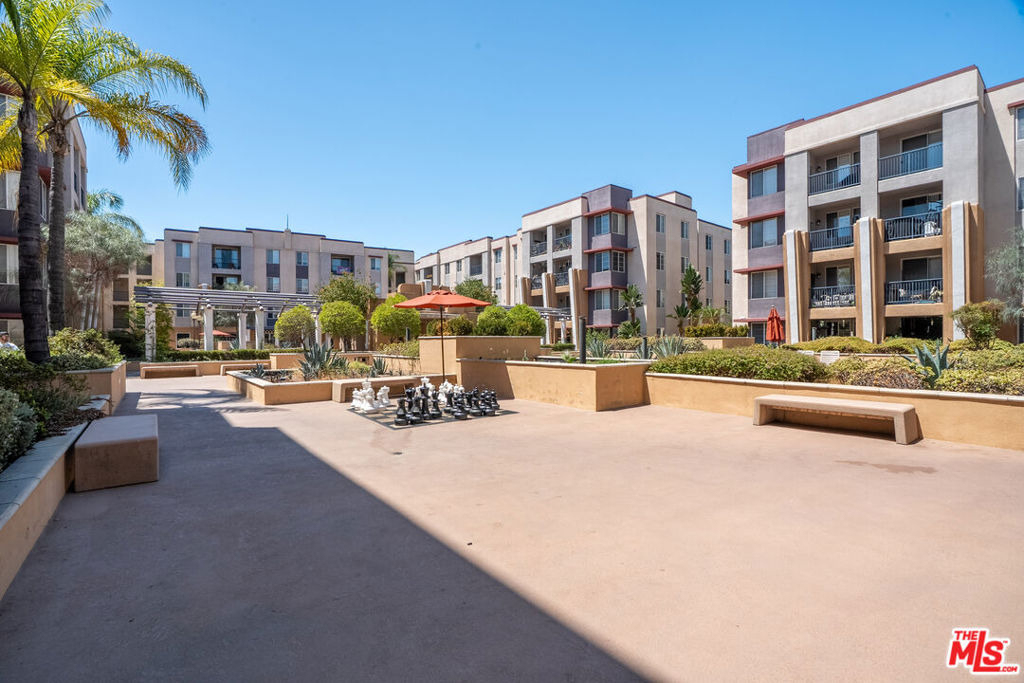 360 W Avenue 26 - Photo 45