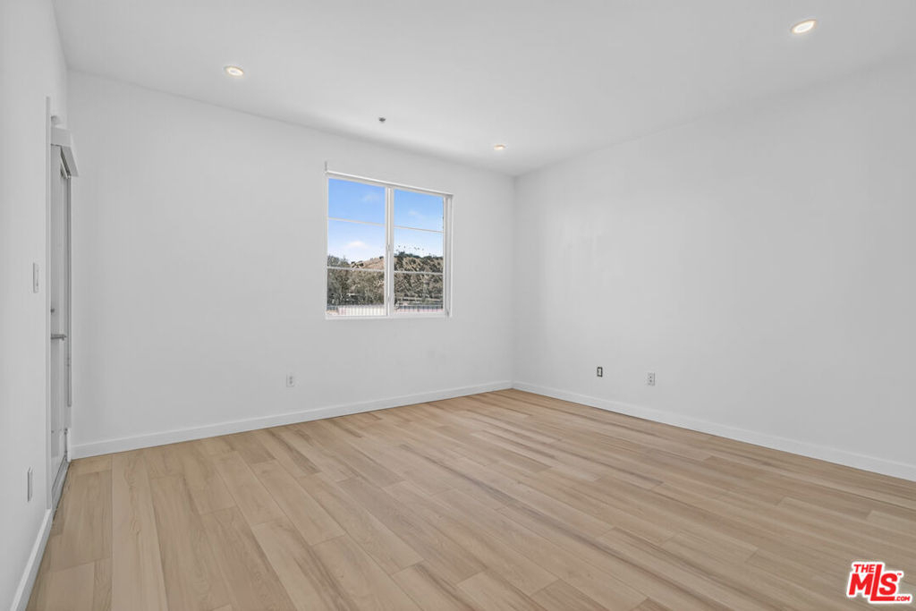 360 W Avenue 26 - Photo 26