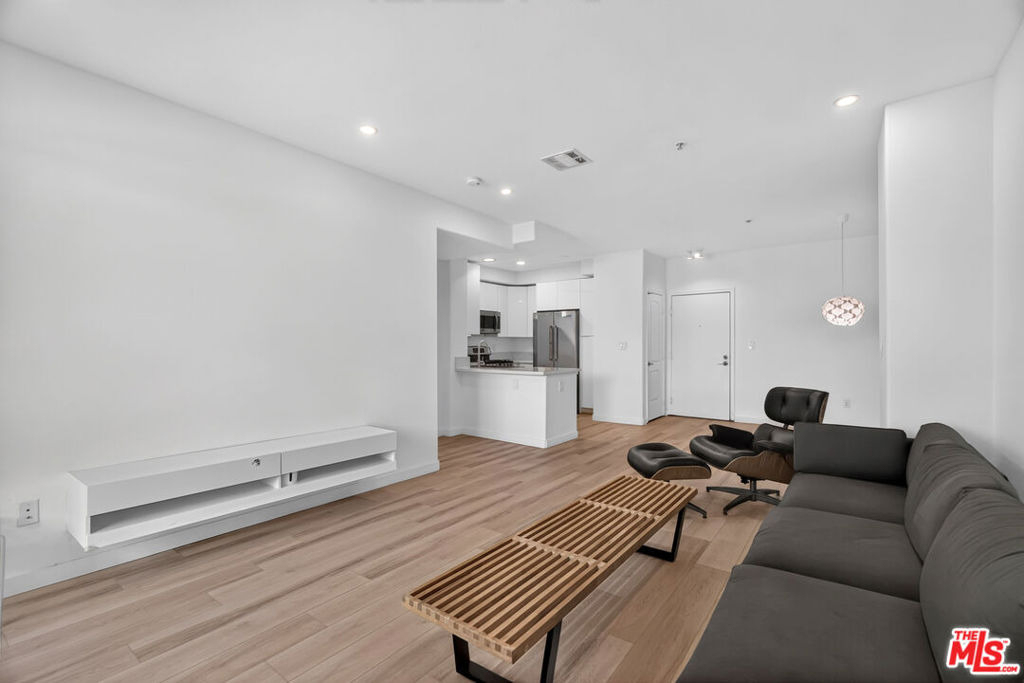 360 W Avenue 26 - Photo 5