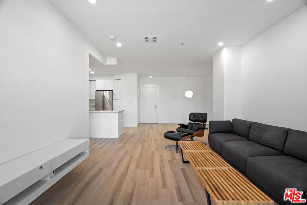 360 W Avenue 26 - Photo 4