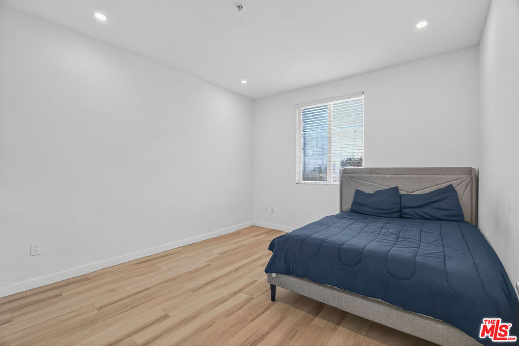 360 W Avenue 26 - Photo 19
