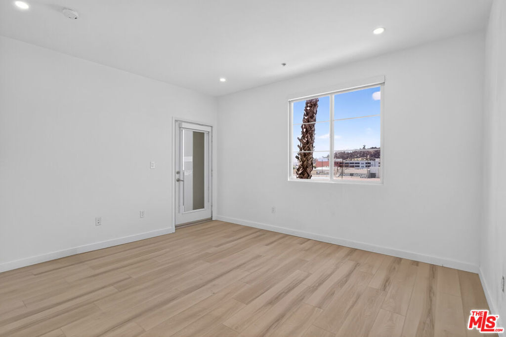 360 W Avenue 26 - Photo 29