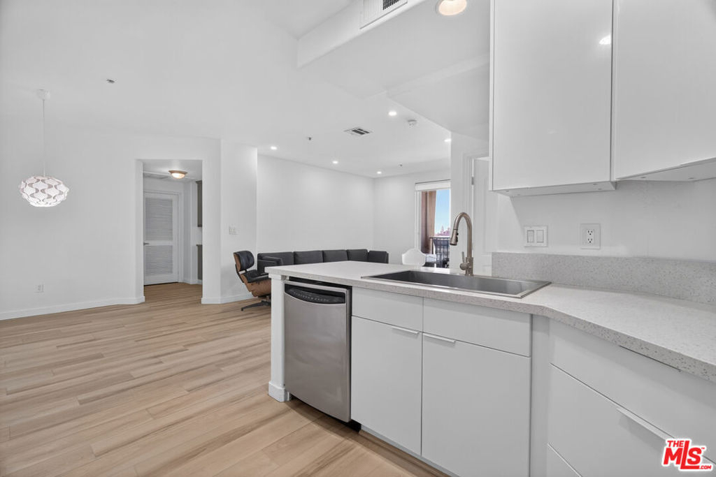 360 W Avenue 26 - Photo 11