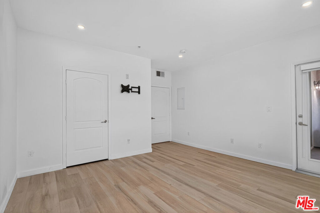 360 W Avenue 26 - Photo 28
