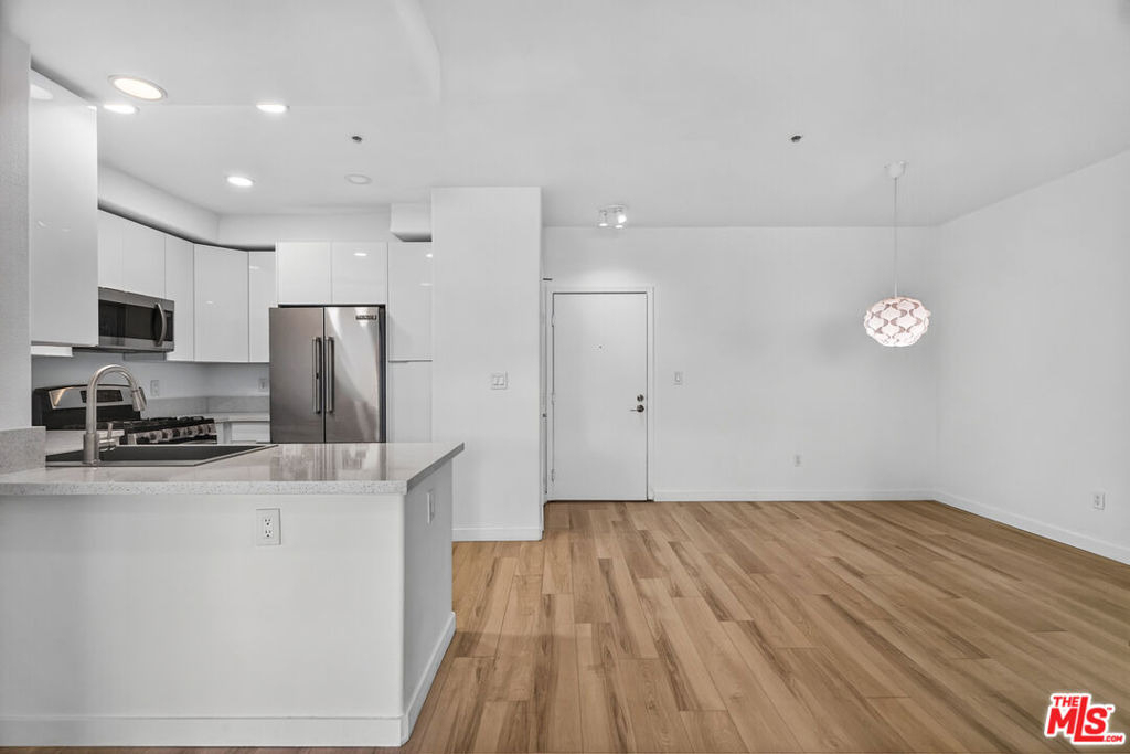 360 W Avenue 26 - Photo 6