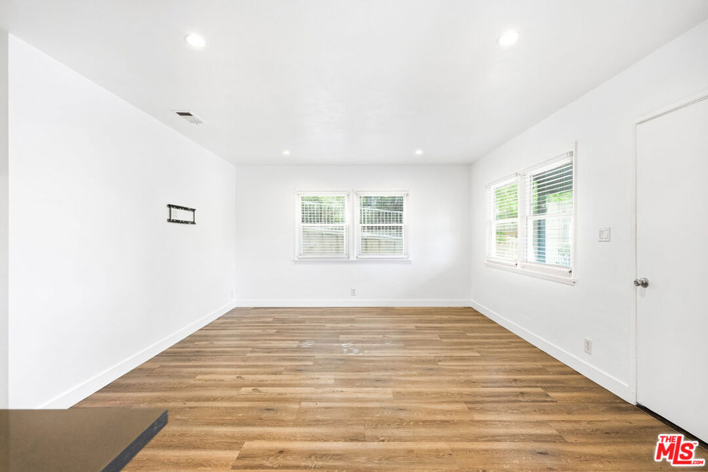 2117 Duane Street - Photo 29