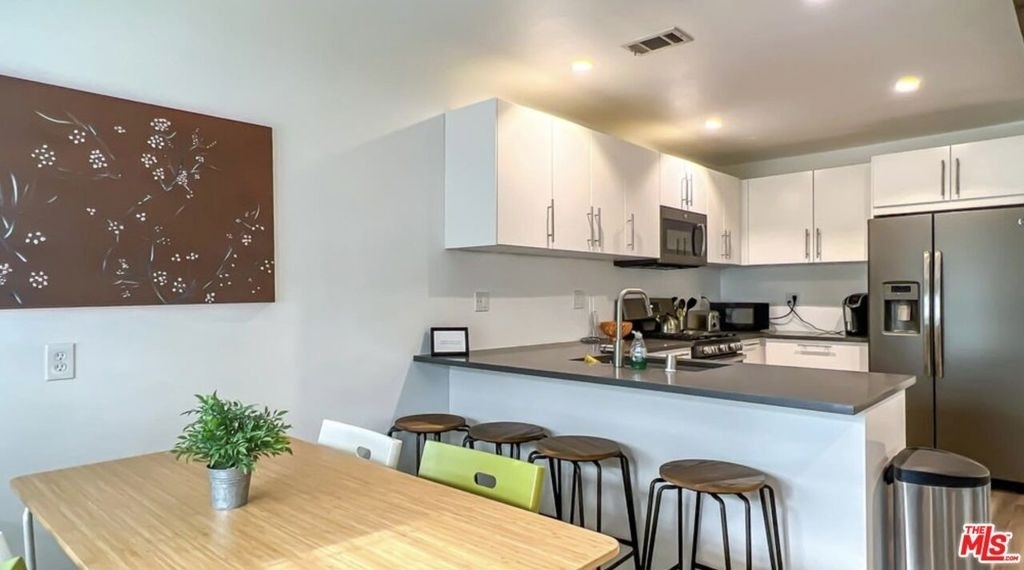 2117 Duane Street - Photo 11