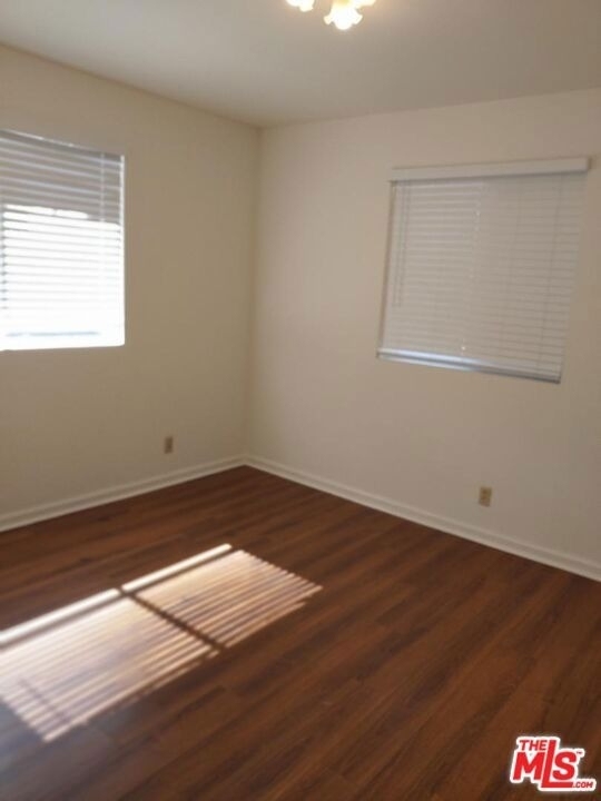 5419 Harold Way - Photo 8