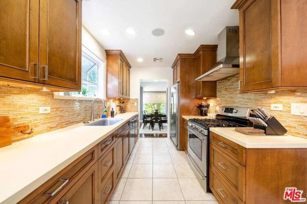 4240 Matilija Avenue - Photo 34