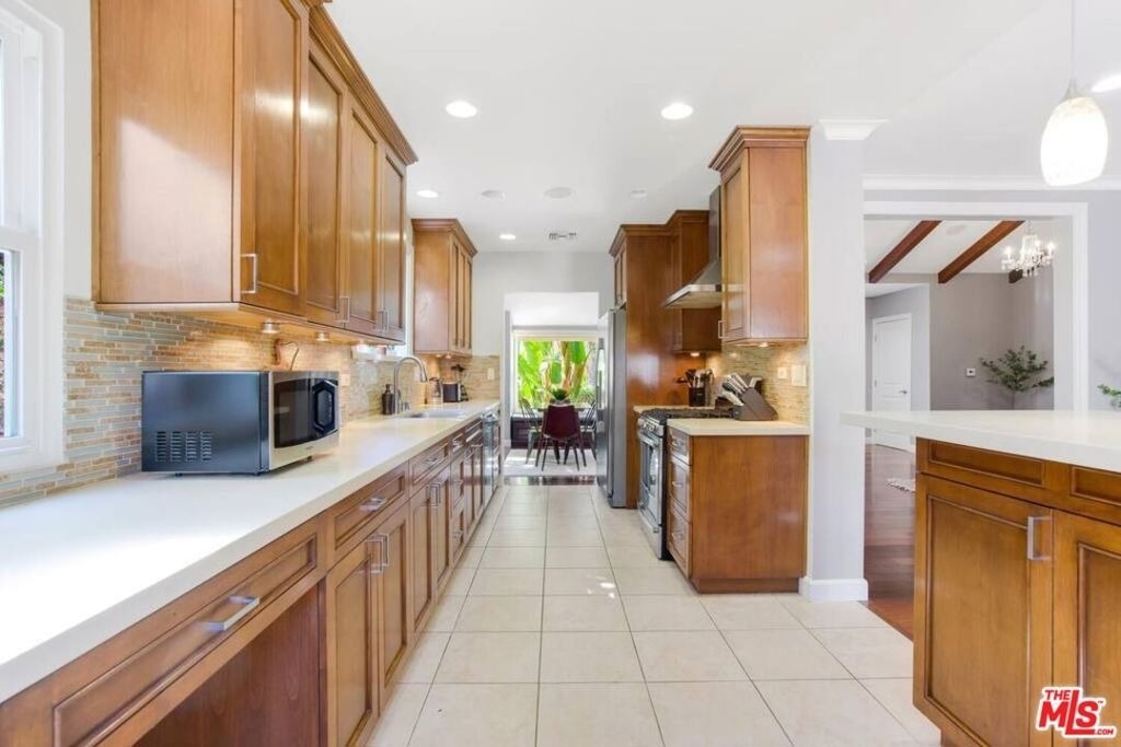 4240 Matilija Avenue - Photo 9