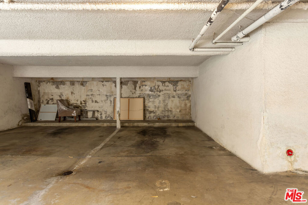 912 Hilldale Avenue - Photo 17
