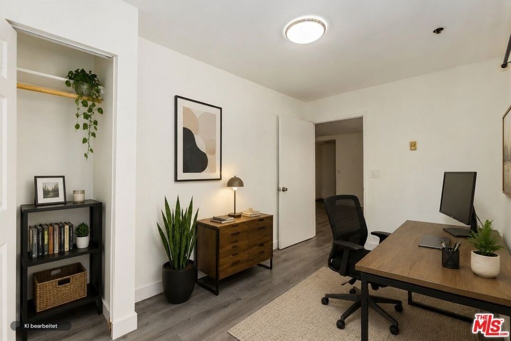 912 Hilldale Avenue - Photo 7