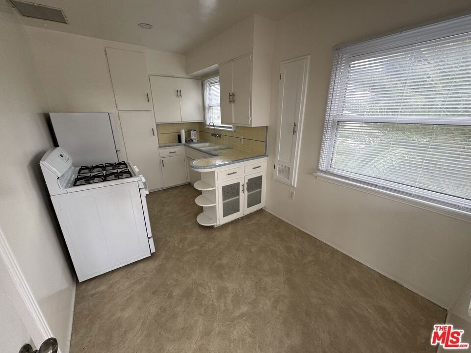 1789 Marvin Avenue - Photo 15