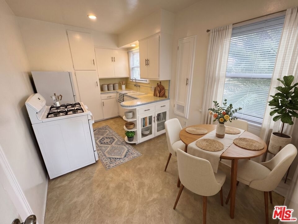 1789 Marvin Avenue - Photo 3