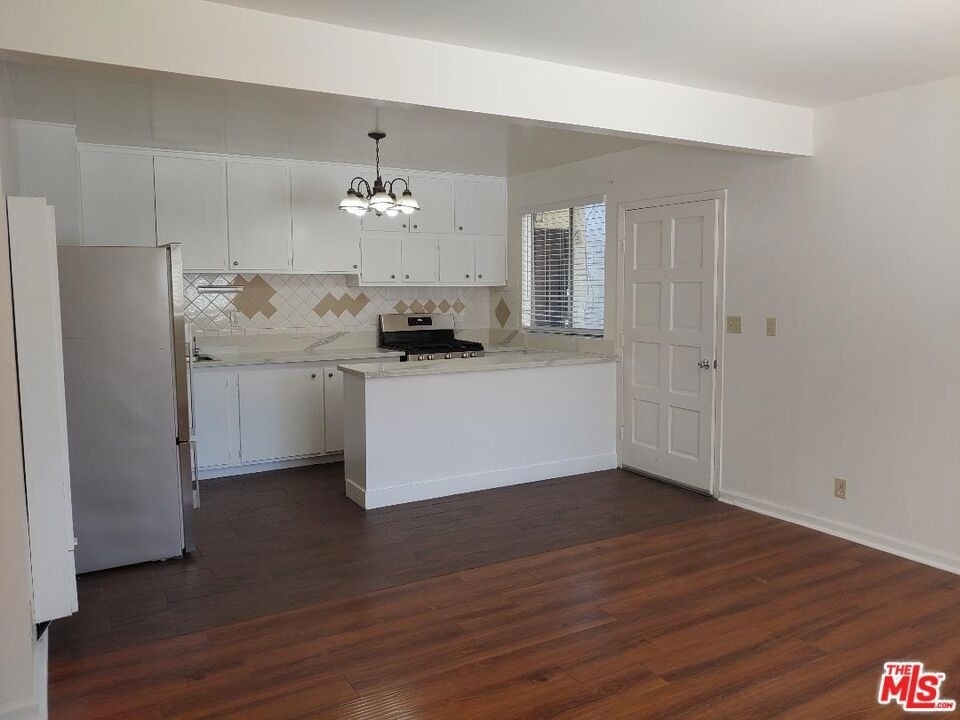 5419 Harold Way - Photo 3