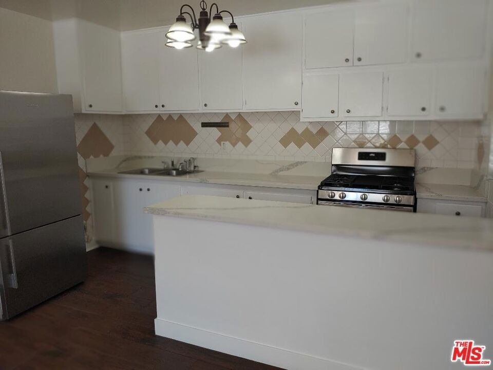 5419 Harold Way - Photo 7