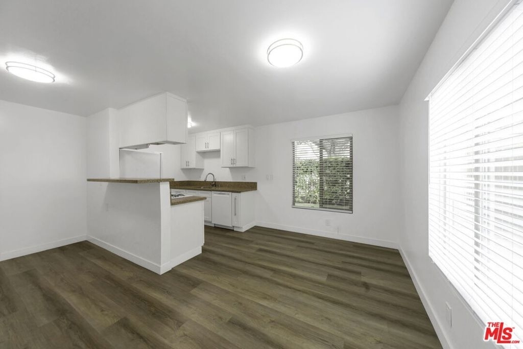 820 Pier Avenue - Photo 6