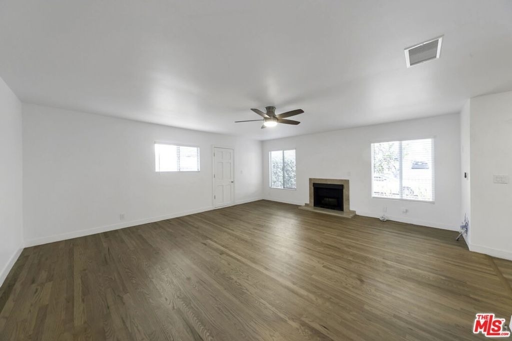 820 Pier Avenue - Photo 1