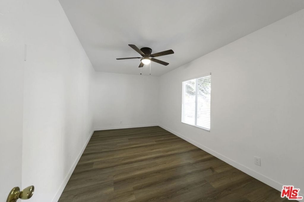 820 Pier Avenue - Photo 9