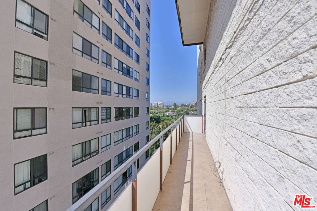 10535 Wilshire Boulevard - Photo 22