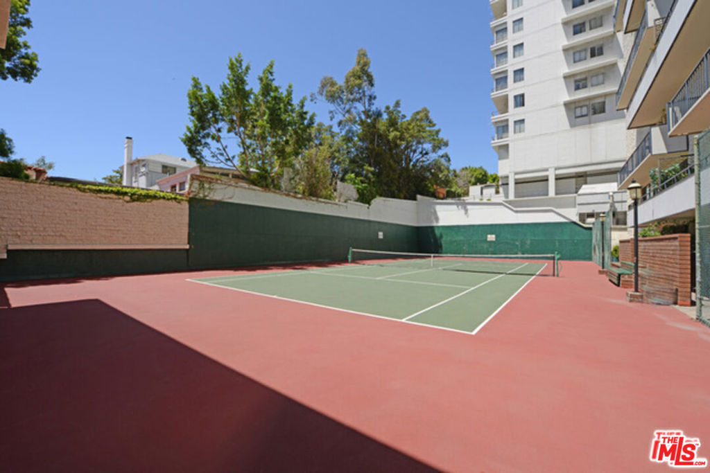 10535 Wilshire Boulevard - Photo 23