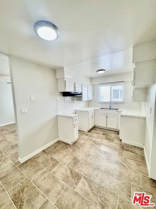 1549 W 224th Street - Photo 0