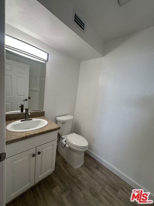 21400 Burbank Boulevard - Photo 10