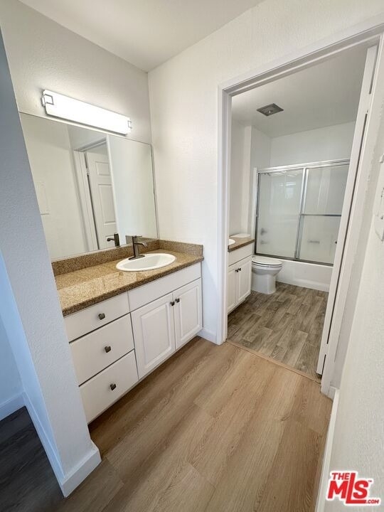 21400 Burbank Boulevard - Photo 4