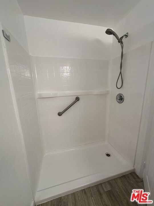 21400 Burbank Boulevard - Photo 8