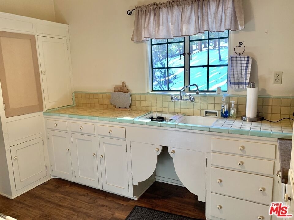 28832 Sycamore Drive - Photo 4