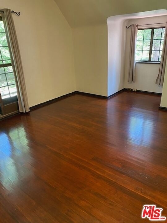 28832 Sycamore Drive - Photo 9