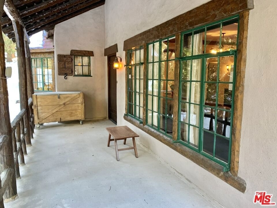 28832 Sycamore Drive - Photo 2
