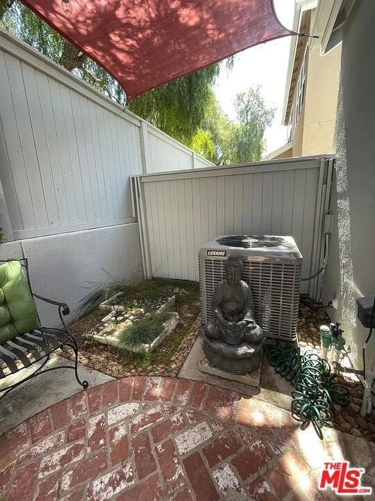 1706 Freeport Terrace - Photo 11